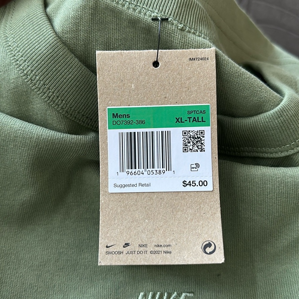 Nike Sportswear Premium Essentials T-Shirt – Men’s - Picture 5 of 5